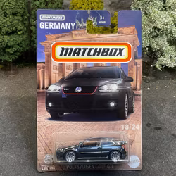 Skala 1/64 MATCHBOX - Germany - Volkswagen Golf GTI