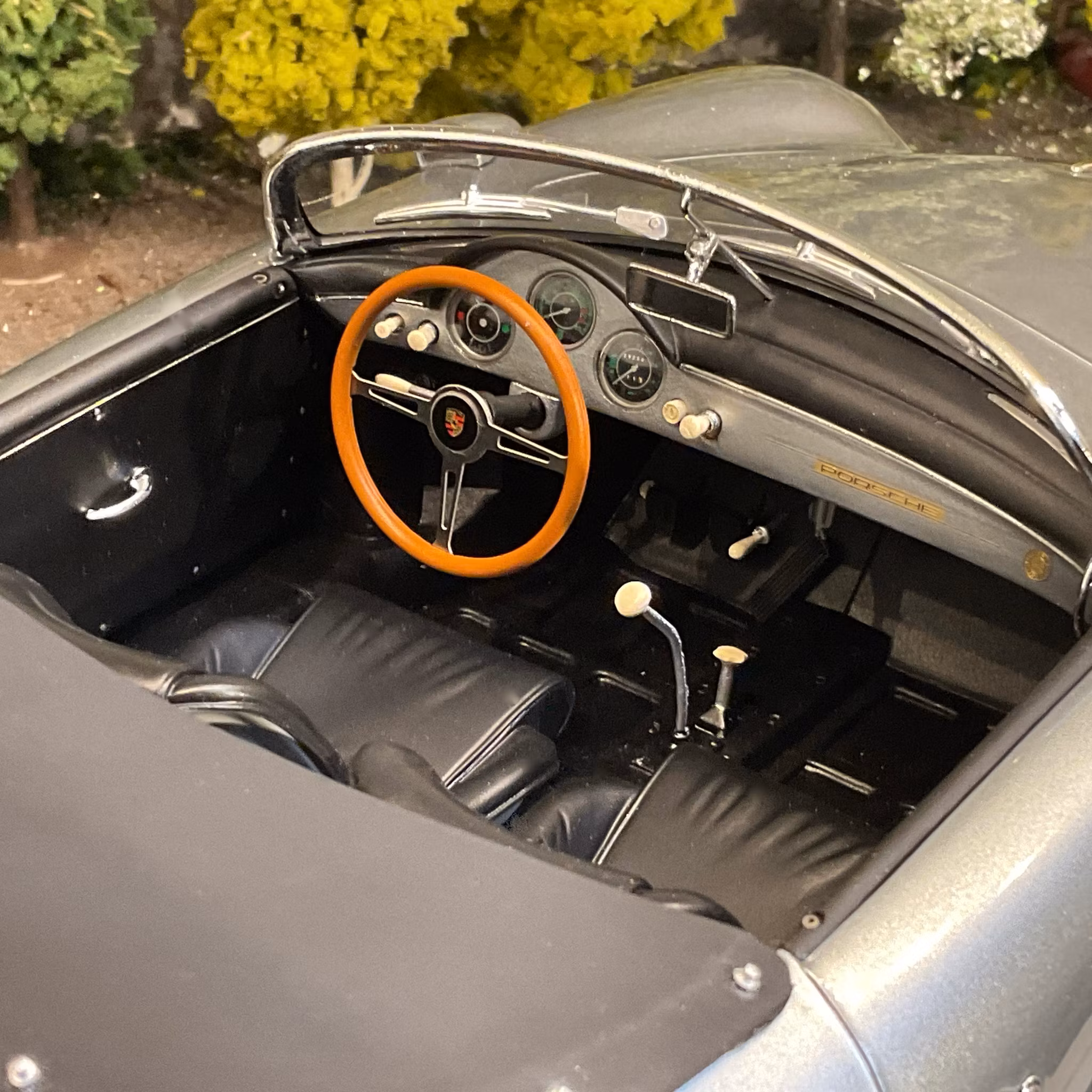 Skala 1/12 Porsche 356 Speedster Carrera fr Spark (12S004)