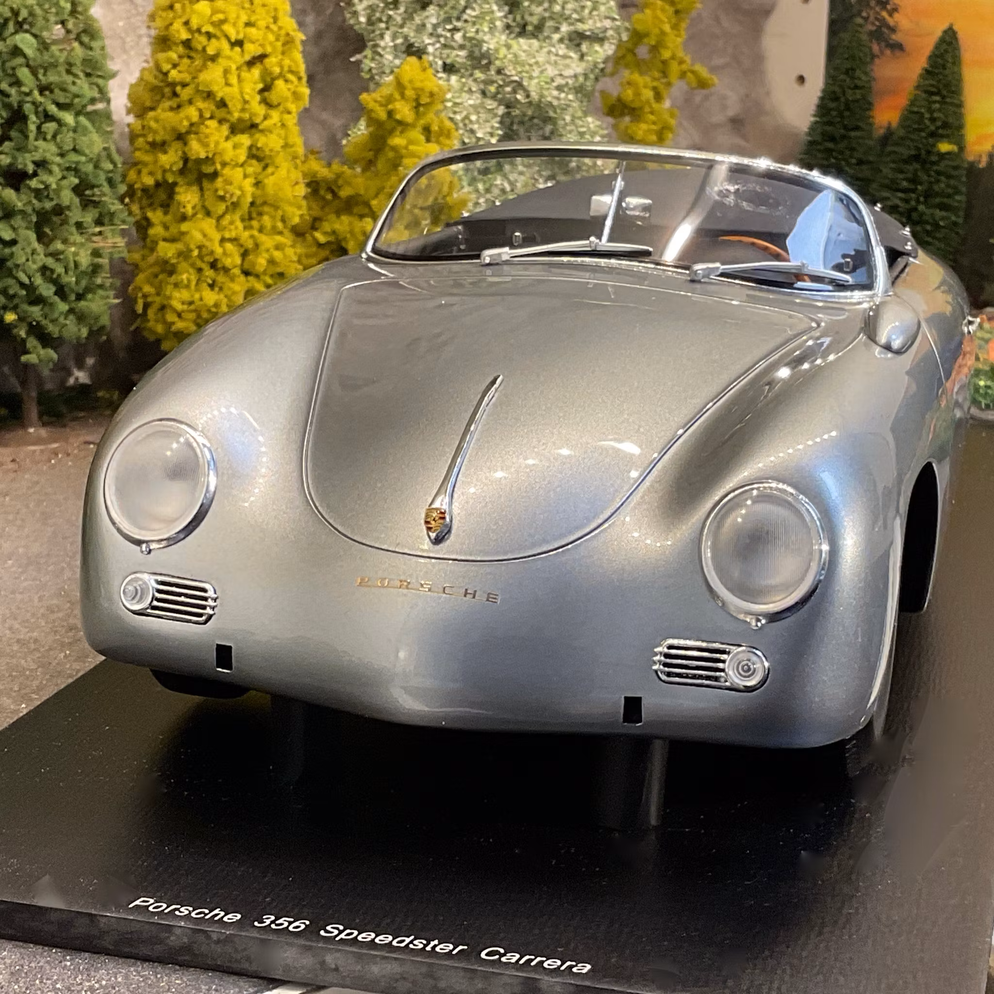 Skala 1/12 Porsche 356 Speedster Carrera fr Spark (12S004)