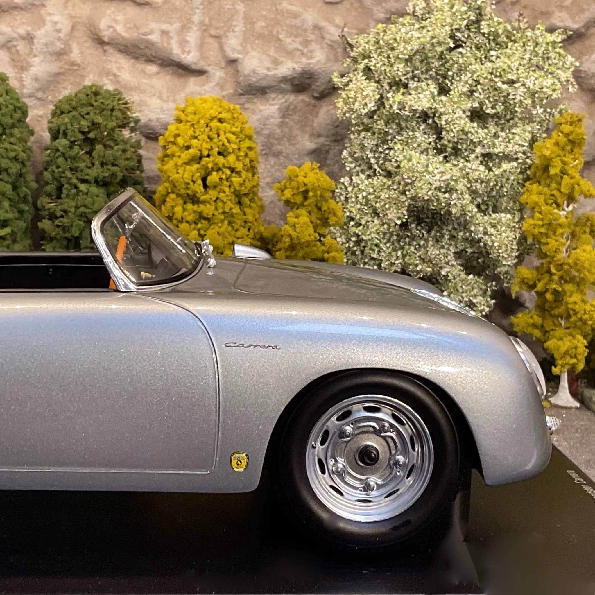 Skala 1/12 Porsche 356 Speedster Carrera fr Spark (12S004)