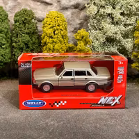 Skala 1/43 Volvo 240 GL, Gold fr Nex models / Welly