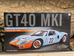 Skala 1/12 #22 1969 Ford GT40 MKI - 1969 Sebring 12 Hours Champion fr Acme Masterpiece Collection