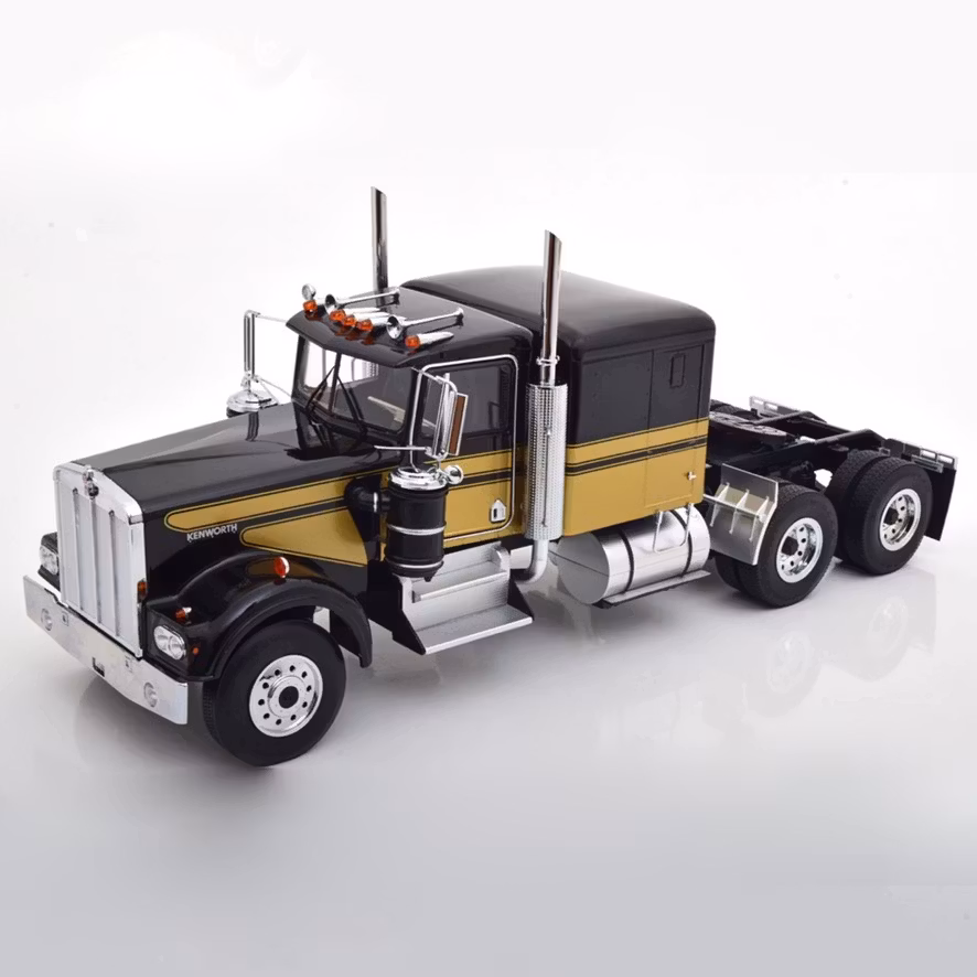 Skala 1/18 Kenworth W900, Black/gold fr Road Kings / KK-scale