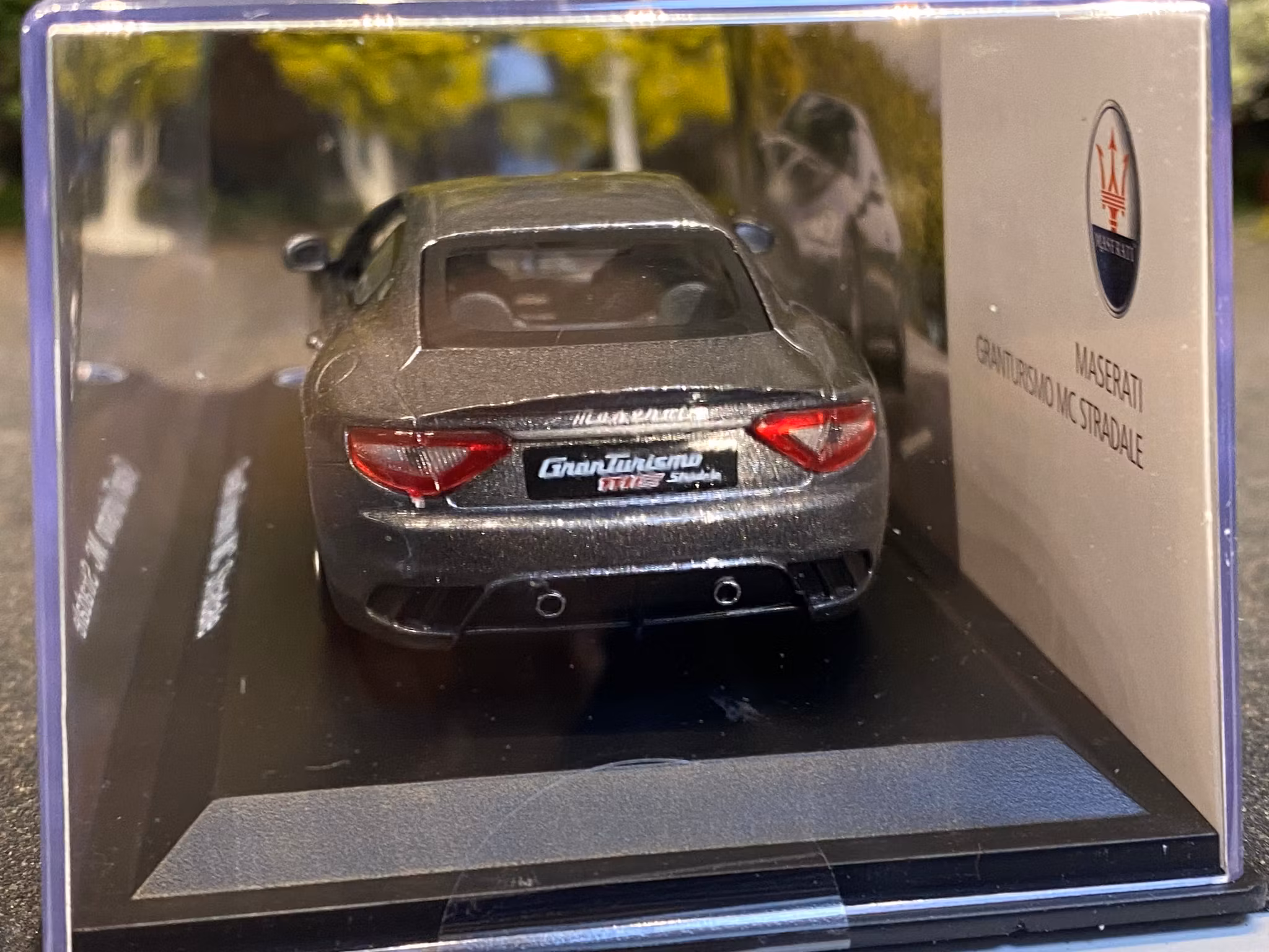 Skala 1/43 Maserati GranTrismo MC Stradale fr WhiteBox