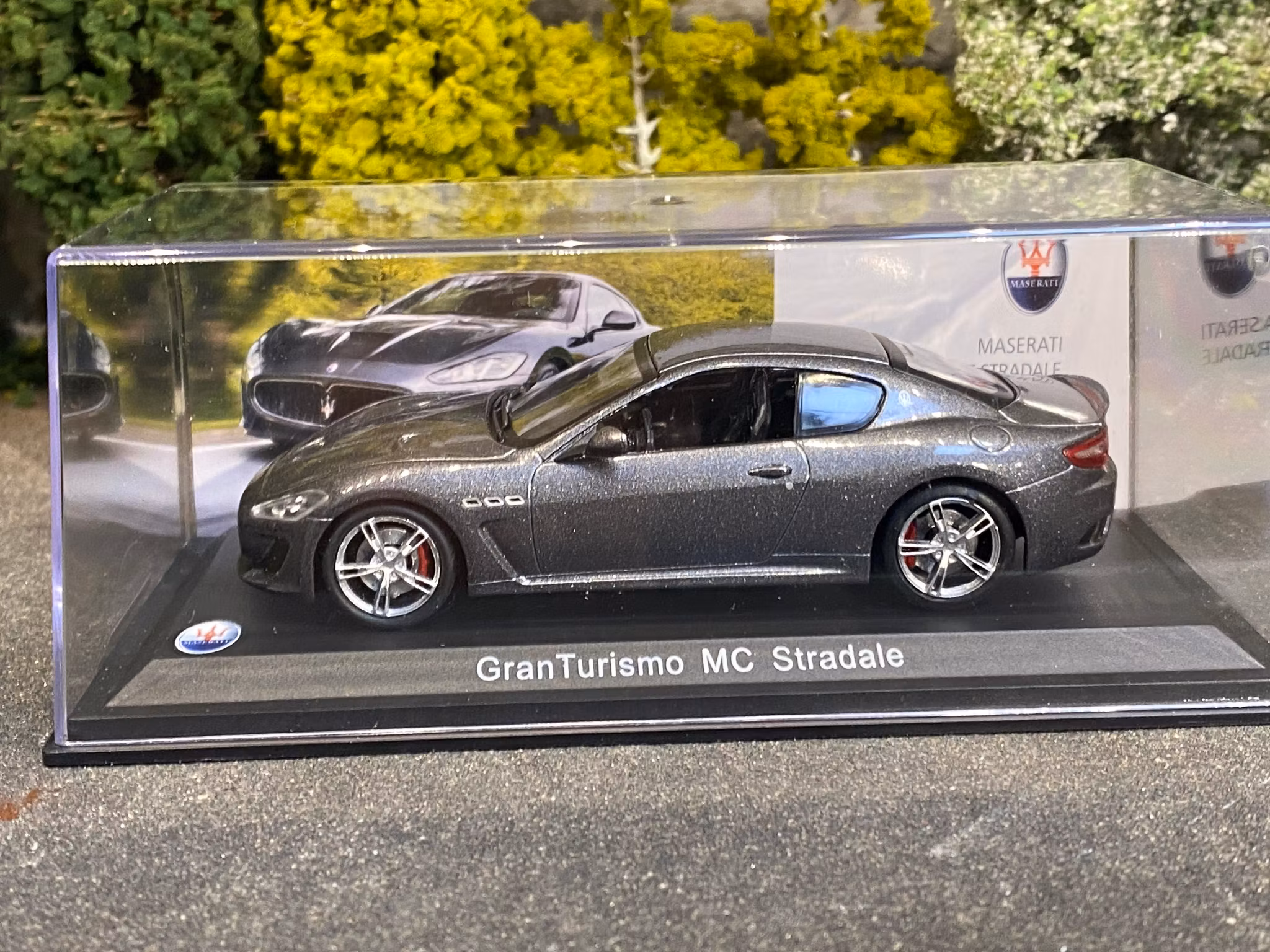 Skala 1/43 Maserati GranTrismo MC Stradale fr WhiteBox