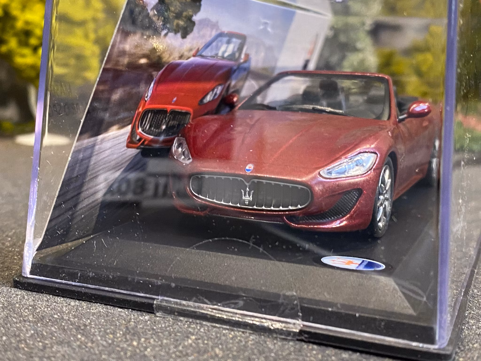 Skala 1/43 Maserati GranCabrio Sport fr WhiteBox