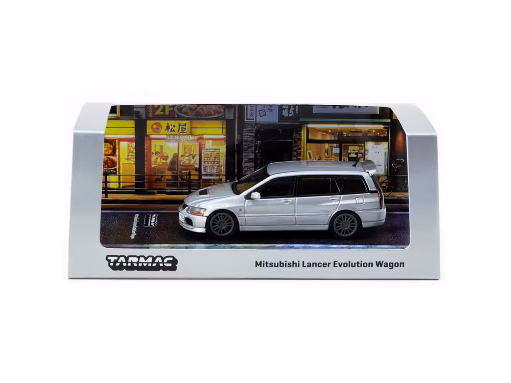 Skala 1/64 Mitsubishi Lancer Evolution Wagon Silver fr Tarmac Works  - ROAD64