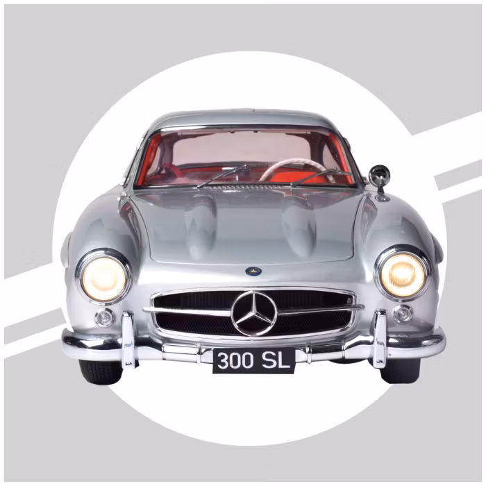 Skala 1/8 Mercedes 300 SL Gullwing Silver in metal, w light, etc. fr Ixo Collections