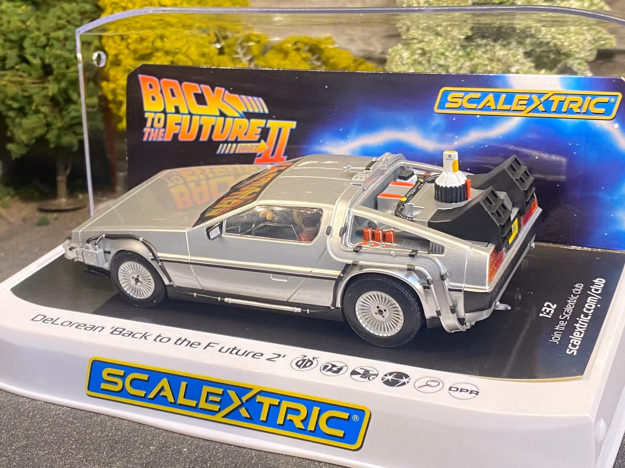 Skala 1/32 An. Scalextric Slot car: DeLorean - Back to the Future 2