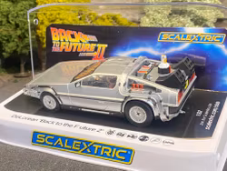 Skala 1/32 An. Scalextric Slot car: DeLorean - Back to the Future 2