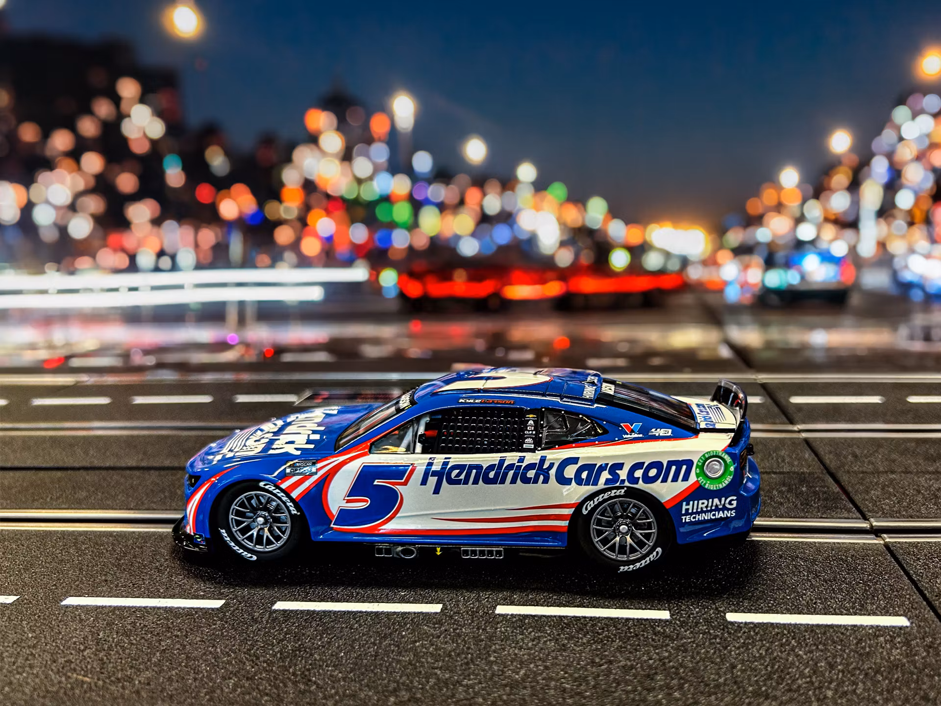 Skala 1/32 Analog slotcar fr Carrera: NASCAR Camaro NextGen ZL1 "Hendrick Motorsports, Kyle Larson, No.5