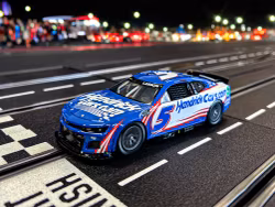 Skala 1/32 Analog slotcar fr Carrera: NASCAR Camaro NextGen ZL1 "Hendrick Motorsports, Kyle Larson, No.5