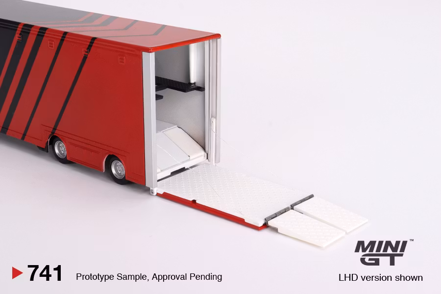 Skala 1/64 Mercedes-Benz Actros w/ Racing Transporter "ADVAN" fr MINI GT (741)