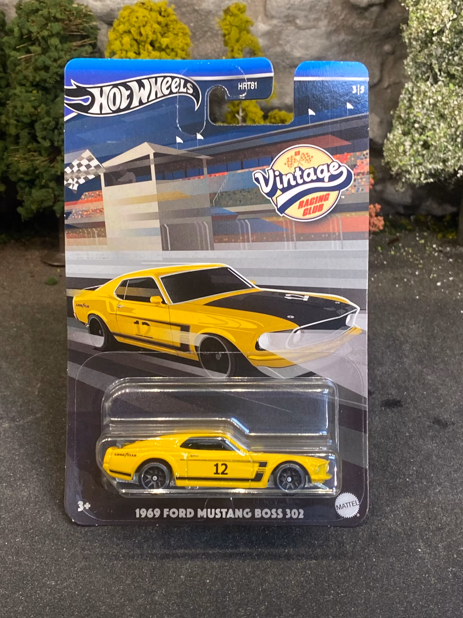 Skala 1/64 Hot Wheels - Vintage Racing Club: 1969 Ford Mustang Boss 202, Yellow