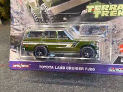 Skala 1/64 Hot Wheels Premium "Car Culture" Terra Trek: Toyota Land Cruiser FJ60, Military Green