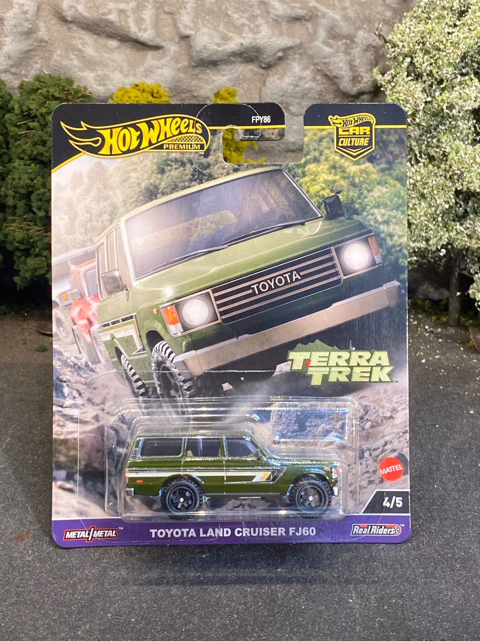 Skala 1/64 Hot Wheels Premium "Car Culture" Terra Trek: Toyota Land Cruiser FJ60, Military Green