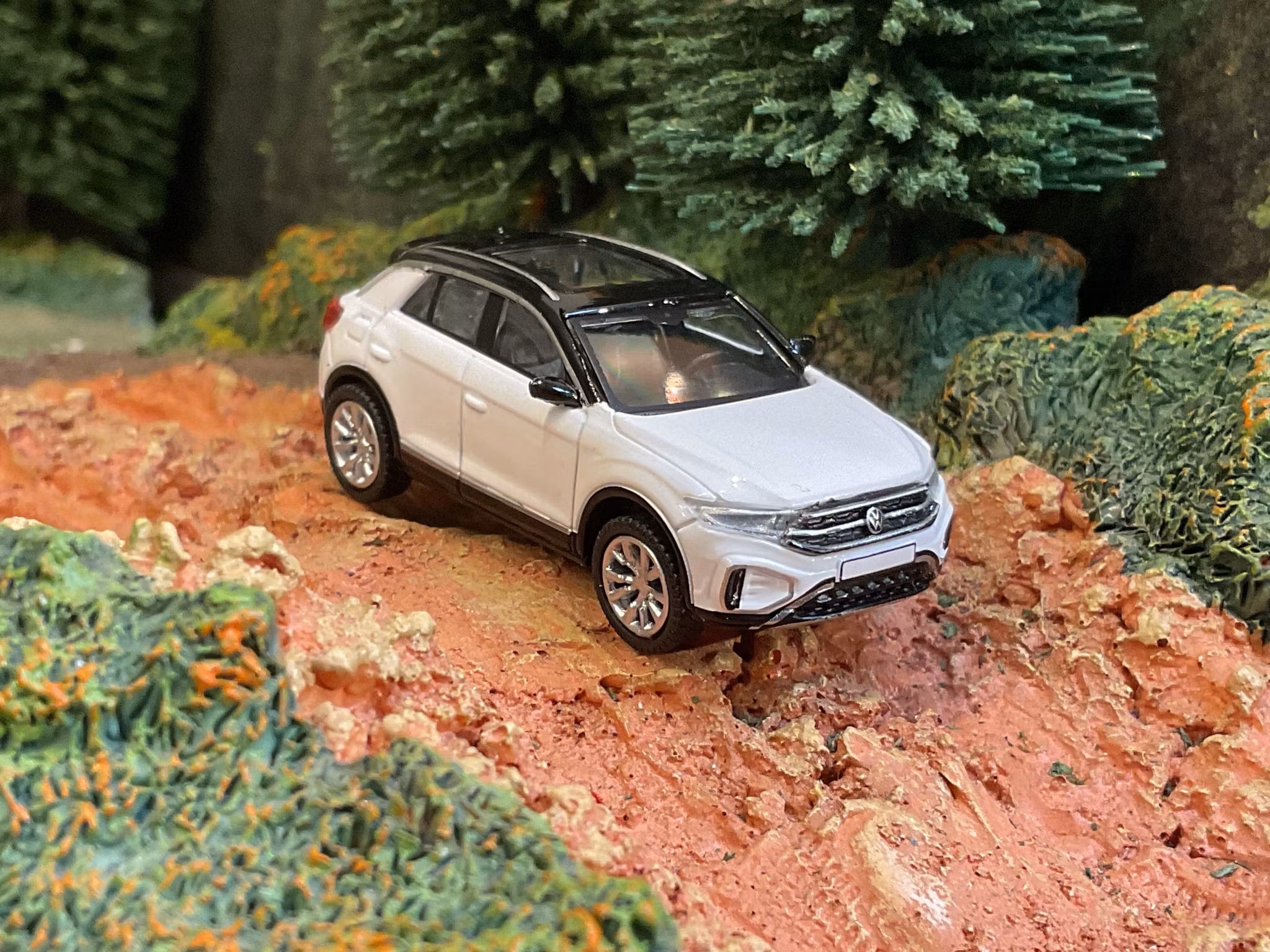 Skala 1/87 - Volkswagen T-Roc, White fr PCX87