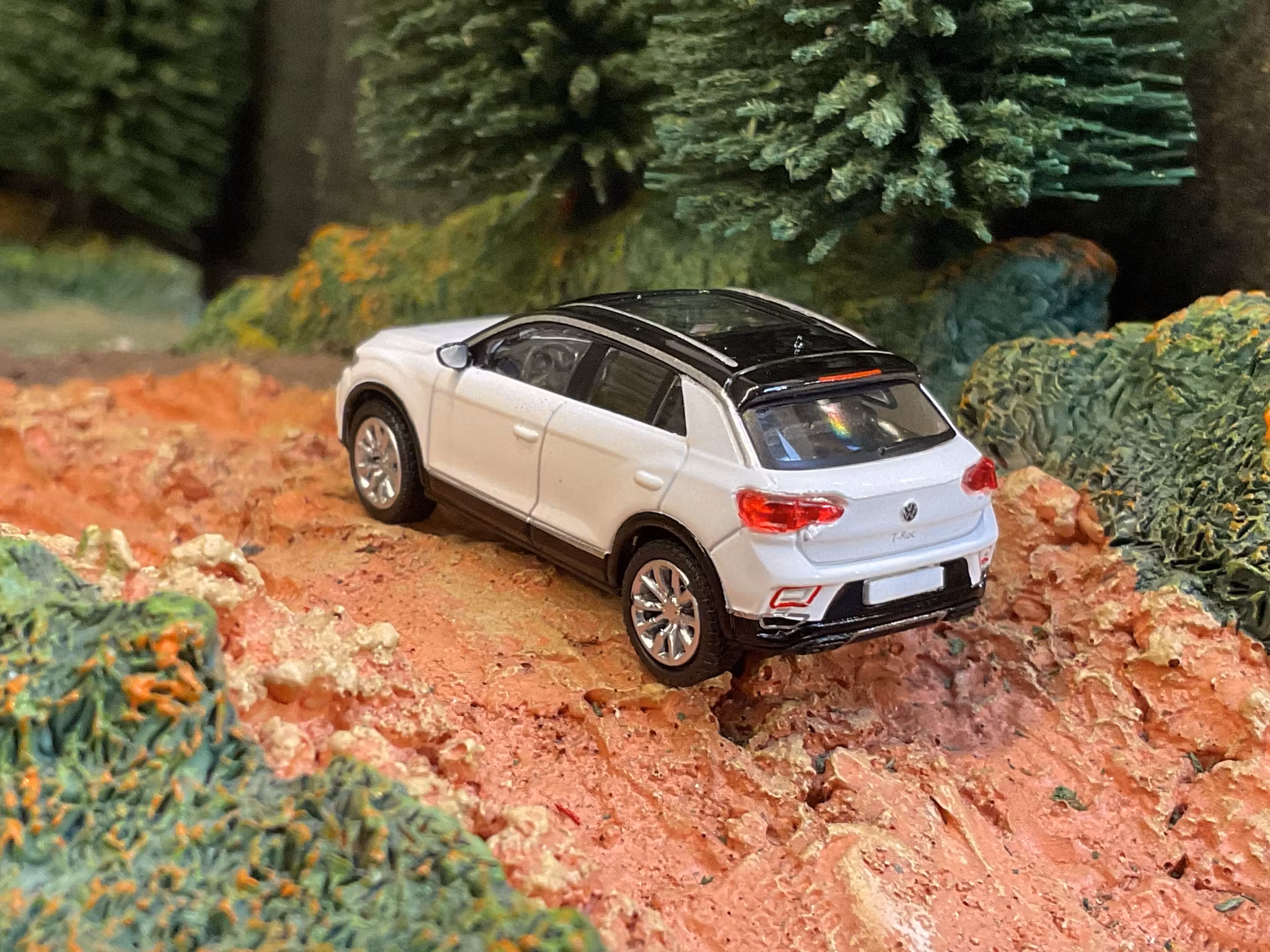 Skala 1/87 - Volkswagen T-Roc, White fr PCX87