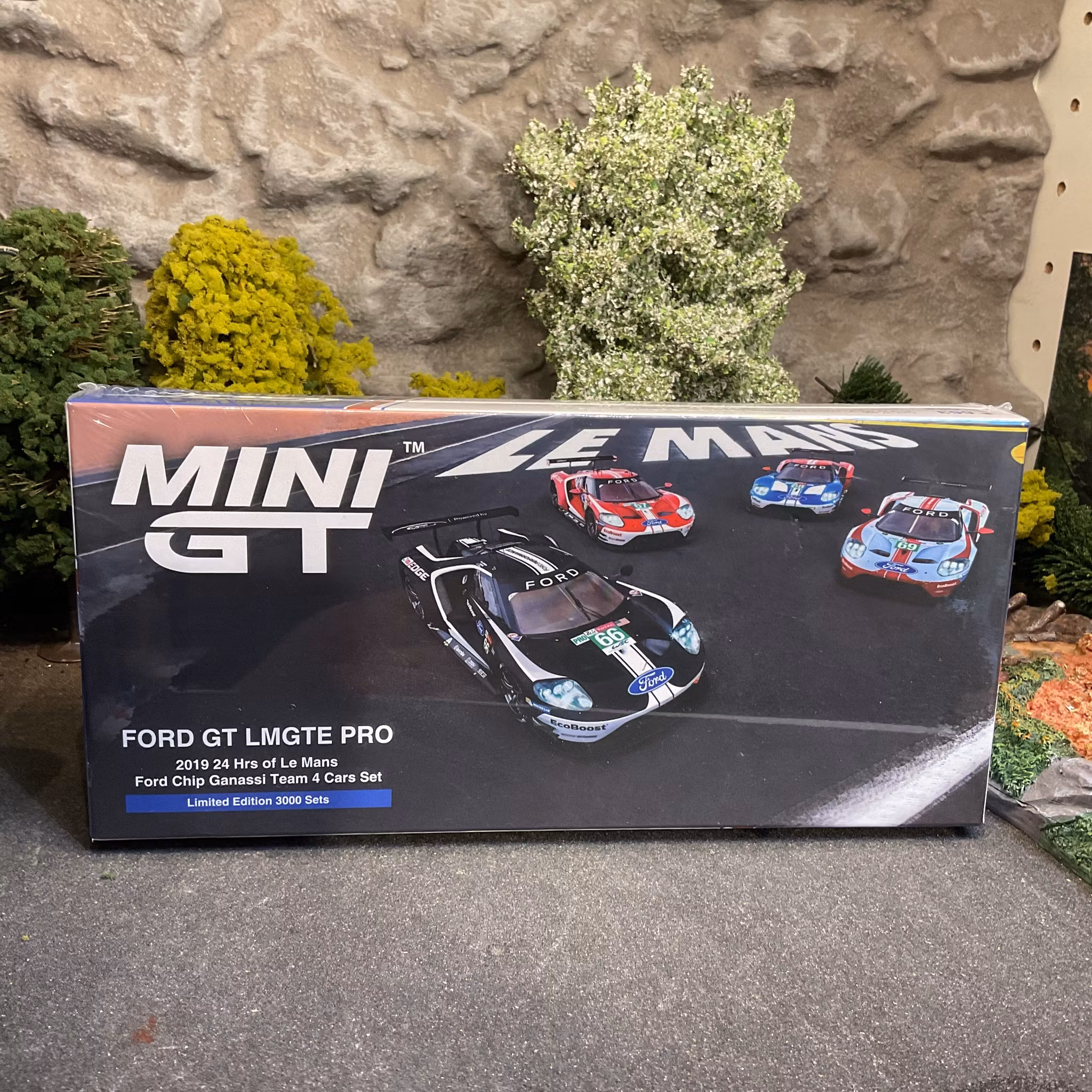 Skala 1/64 Ford GT LMGTE PRO 2019 24 Hrs of Le Mans Ford Chip Ganassi Team 4 Cars Set fr MINI GT (MGTS0010)