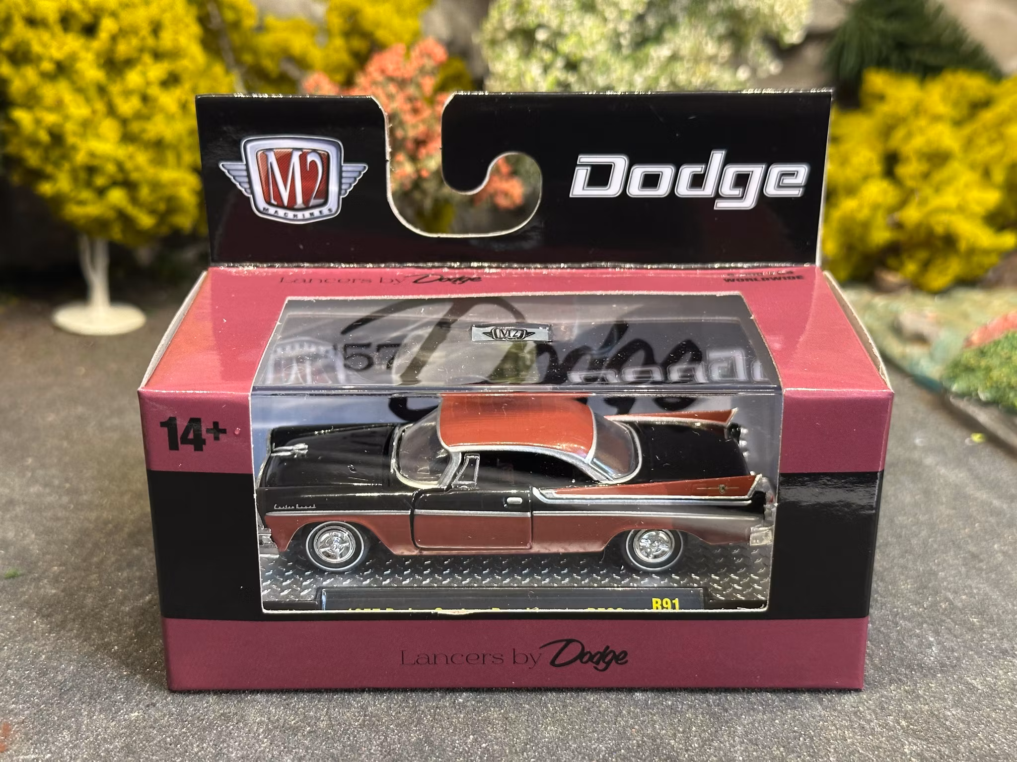 Skala 1/64 M2 - Machines: 1957 Dodge Custom Royal Lancer D500