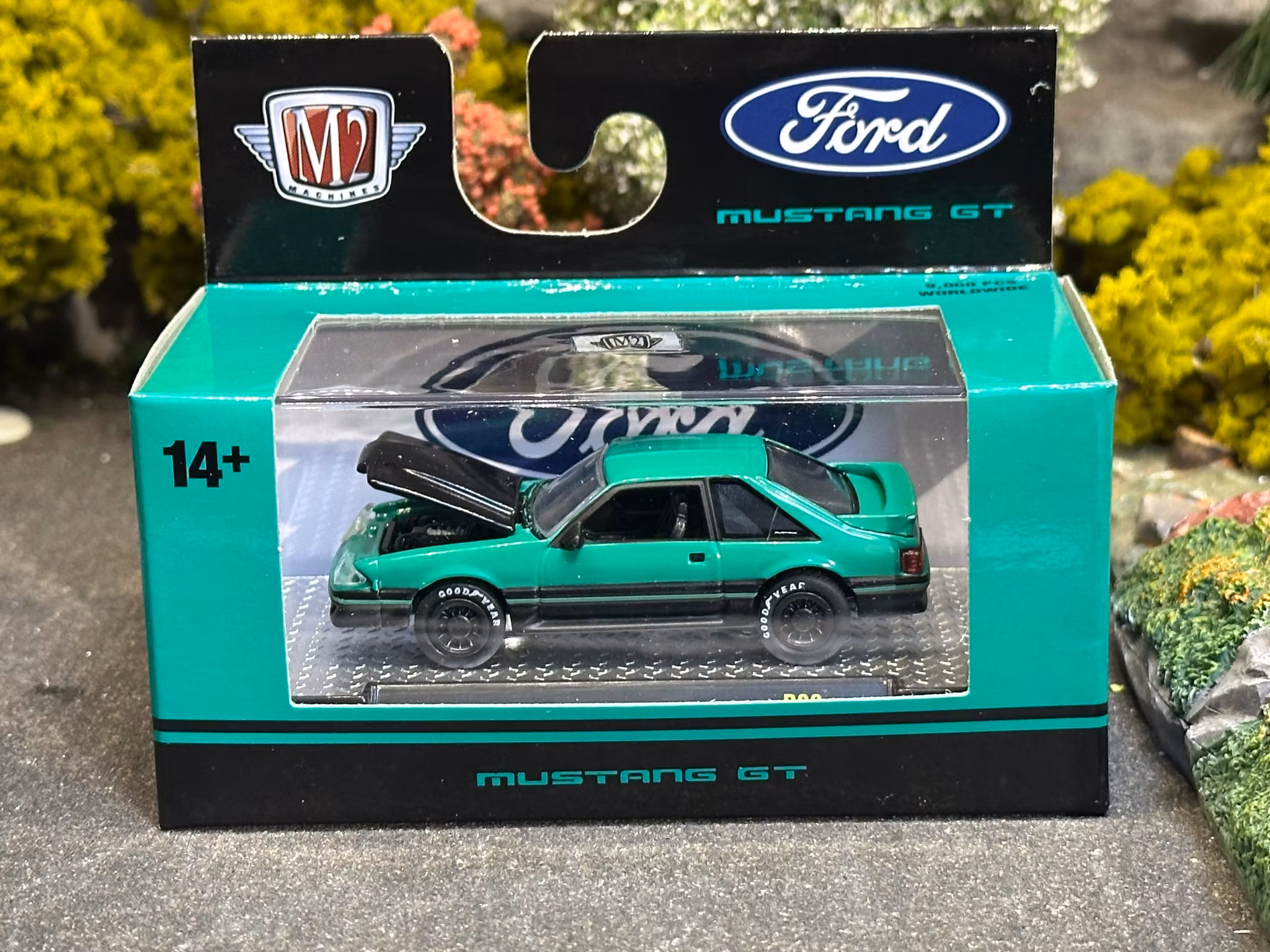 Skala 1/64 M2 - Machines: 1987 Ford Mustang GT