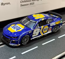 Skala 1/32 Analogue slot car fr Carrera: NASCAR Camaro NextGen ZL1 #9
