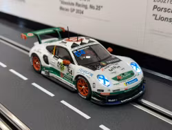 Skala 1/32 Analogue slot car fr Carrera:  Porsche 911 CarTec Motorsport Bonk #54