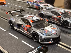 Skala 1/32 Analog slot car fr Carrera: Chevrolet Corvette C8.R No.4