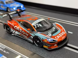 Skala 1/32 Analogue slot car fr Carrera: McLaren 720S GT3 Enduro Motorsport #77 British GT 2024