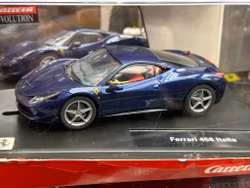 Scale 1/32 Analogue slotcar Carrera: Ferrari 458 Italia, Blue
