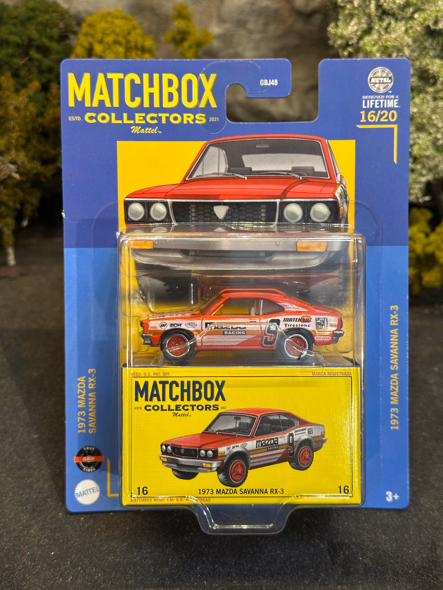 Skala 1/64 MATCHBOX Collectors Lifetime - 1973 Mazda Savanna RX-3