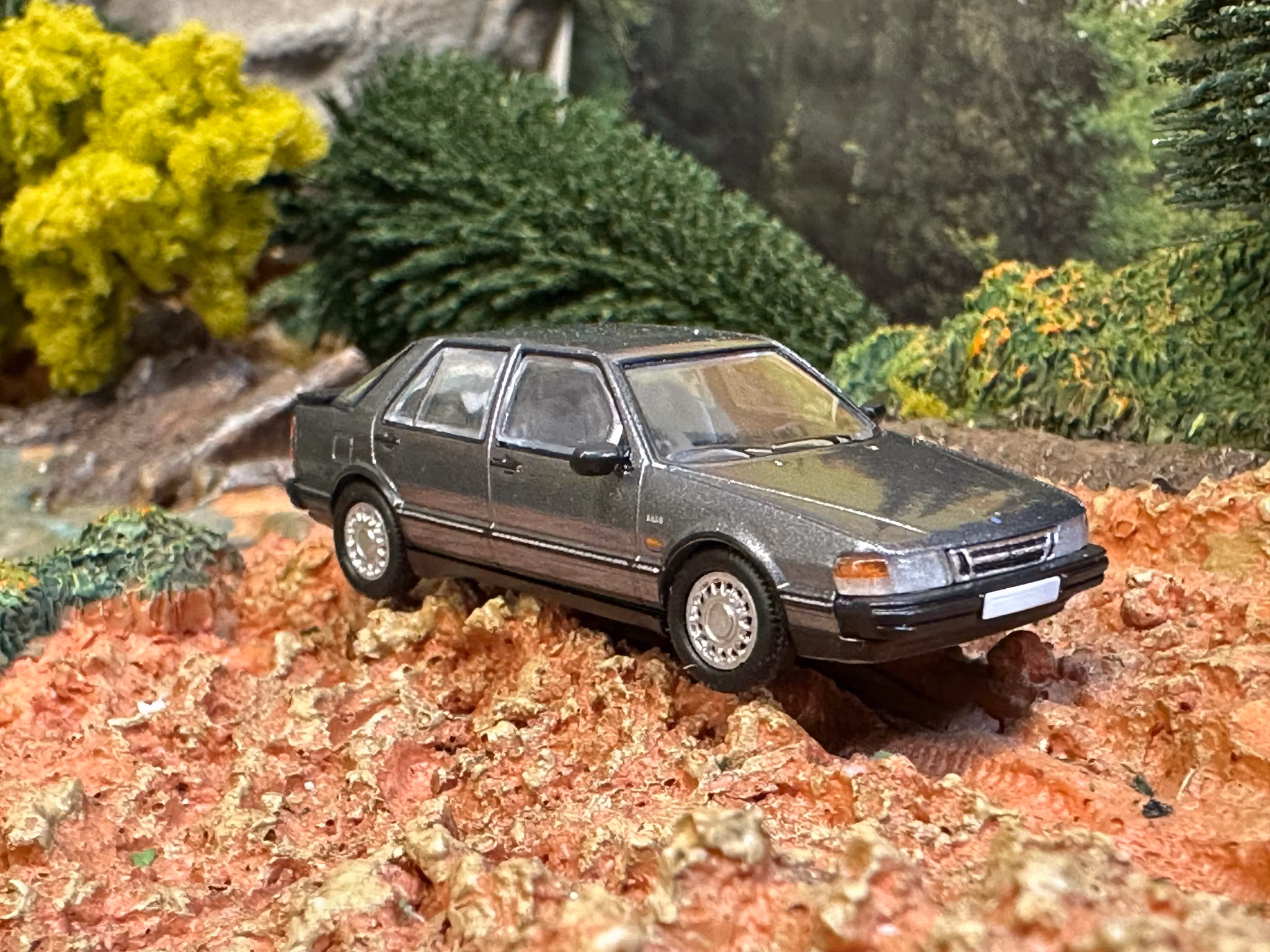 Skala 1/87 - SAAB 9000 CC, Gray fr PCX87
