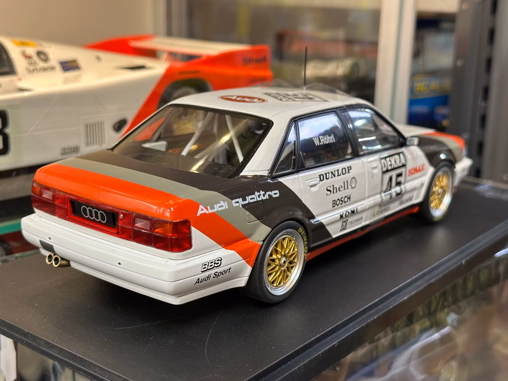 Skala 1/18 Audi V8 DTM #45 W.Röhrl fr WERK83