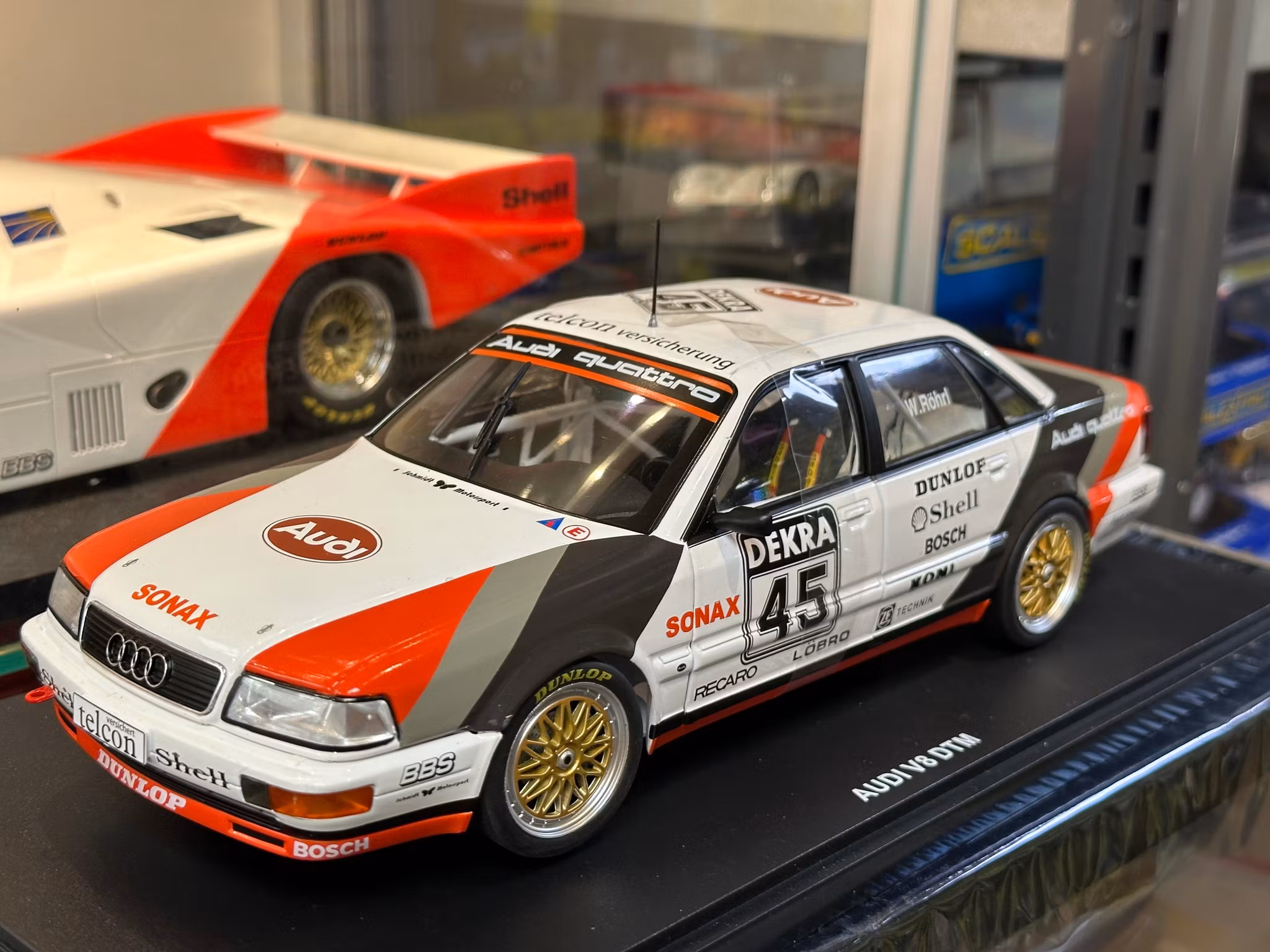 Skala 1/18 Audi V8 DTM #45 W.Röhrl fr WERK83