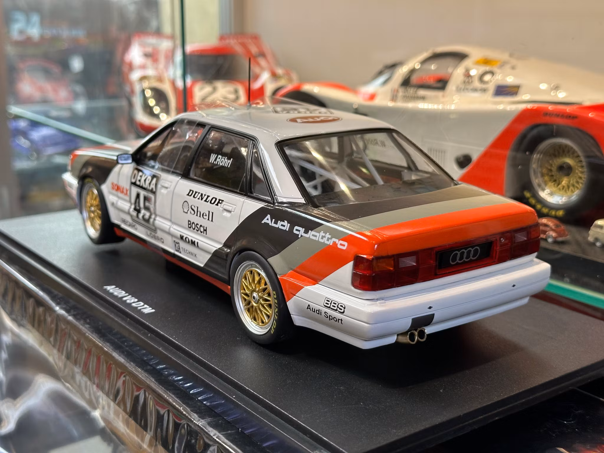 Skala 1/18 Audi V8 DTM #45 W.Röhrl fr WERK83