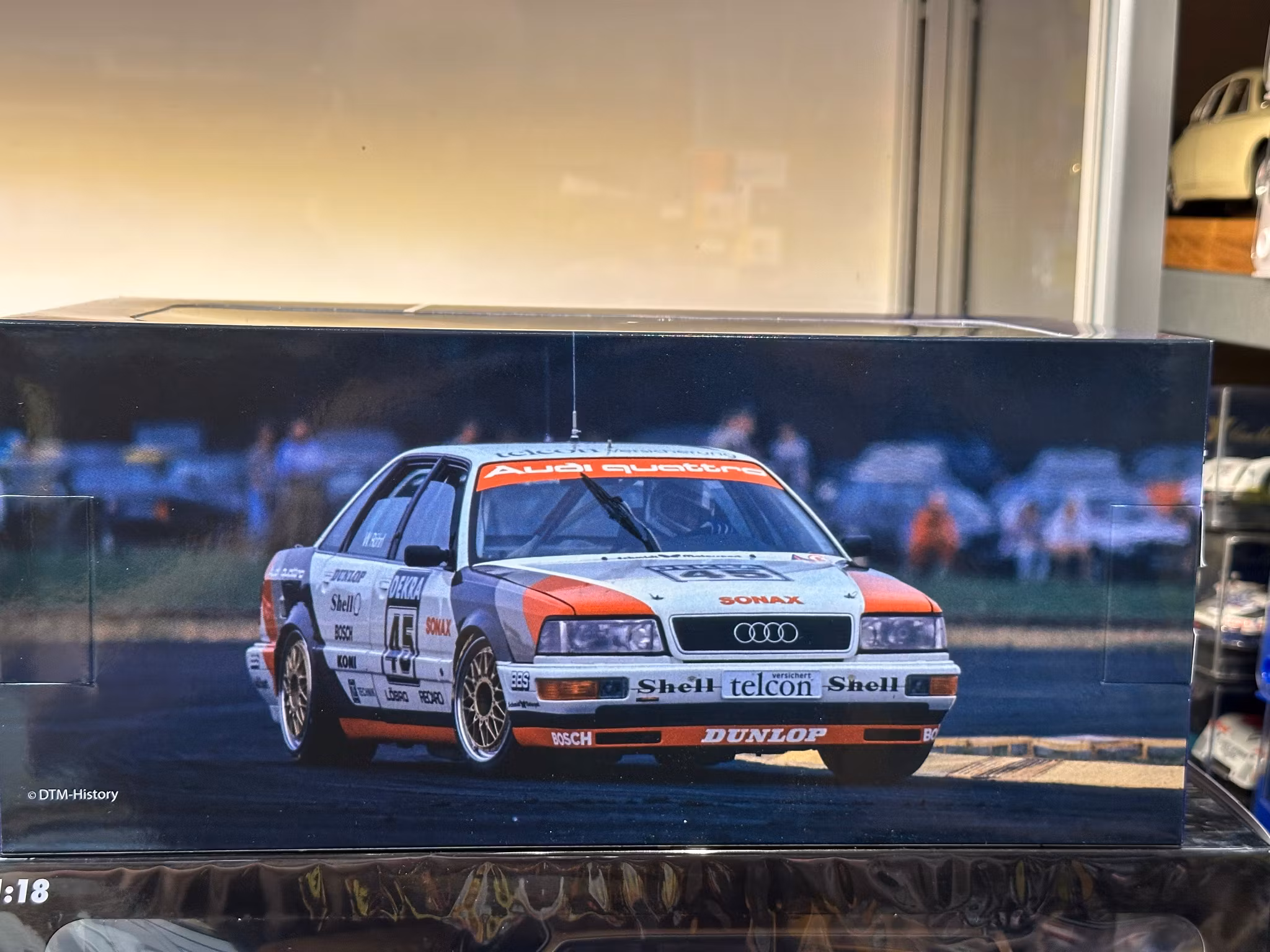 Skala 1/18 Audi V8 DTM #45 W.Röhrl fr WERK83