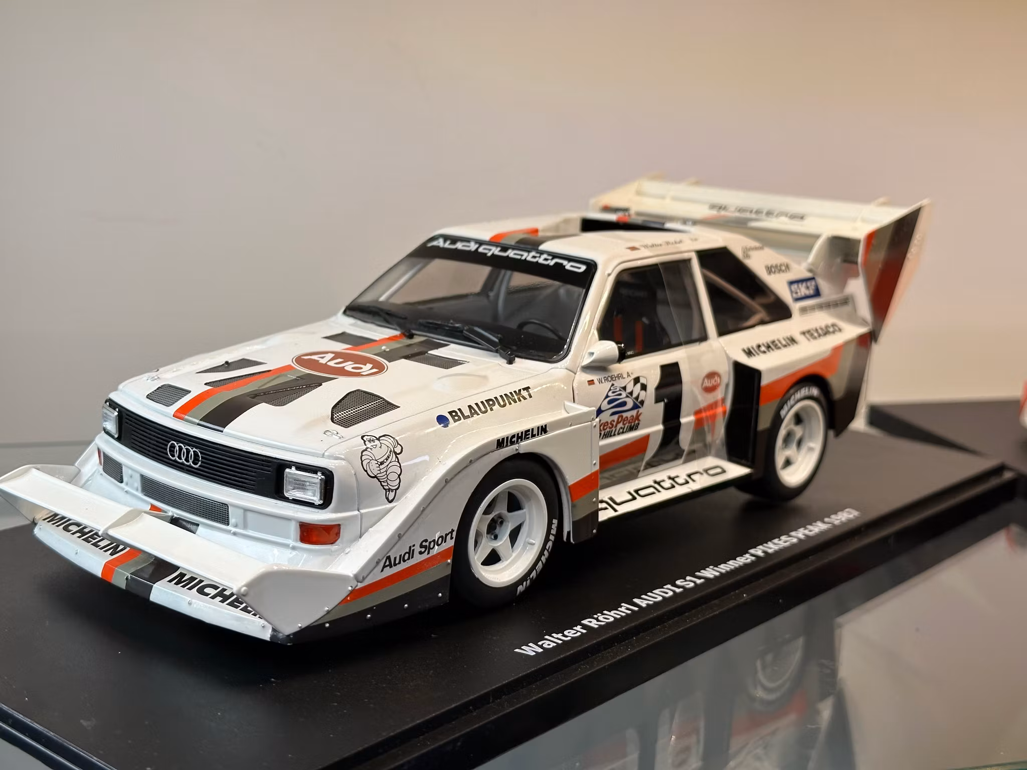 Skala 1/18 Audi S1 W.Röhrl, Winner pikes peak 1987 fr WERK83