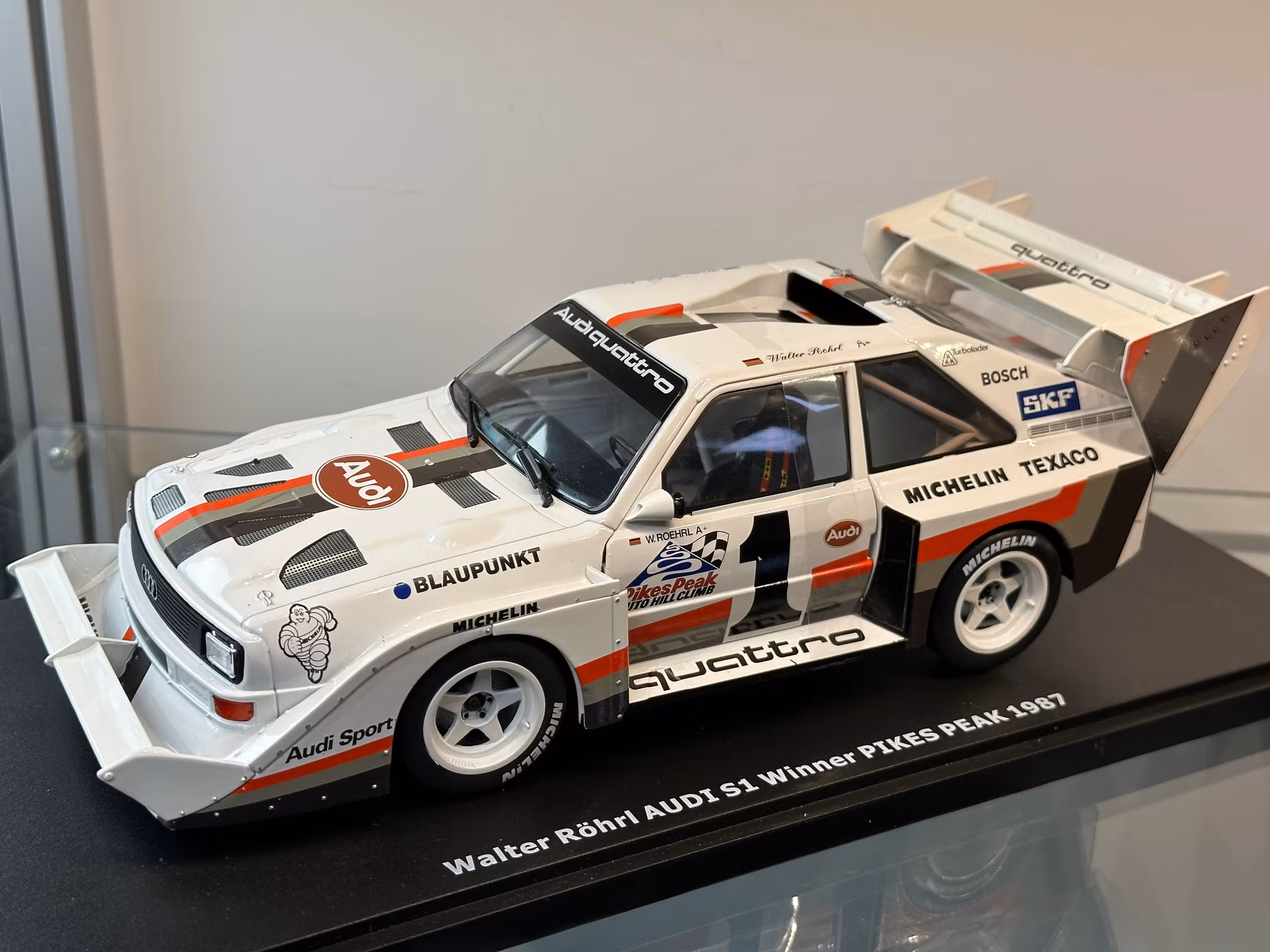 Skala 1/18 Audi S1 W.Röhrl, Winner pikes peak 1987 fr WERK83