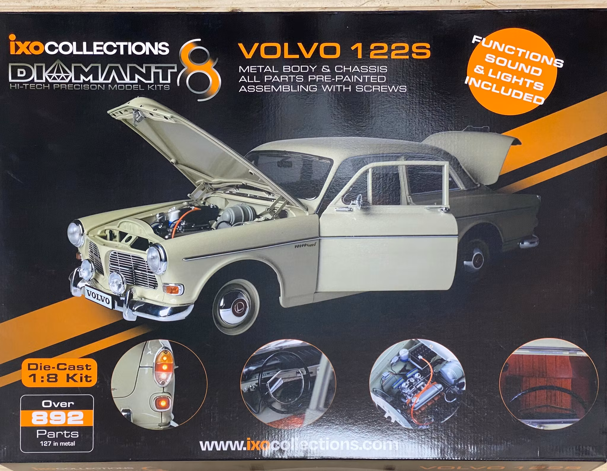 Skala 1/8 Volvo 122S Amazon in metal, w light, etc. fr Ixo Collections - Diamant8