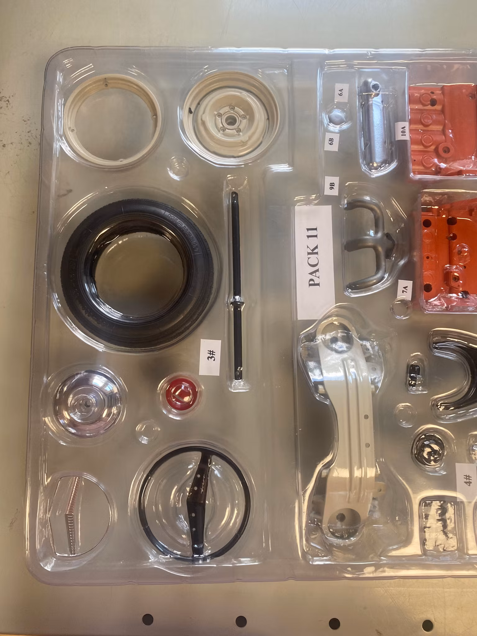 Skala 1/8 Volvo 122S Amazon in metal, w light, etc. fr Ixo Collections - Diamant8