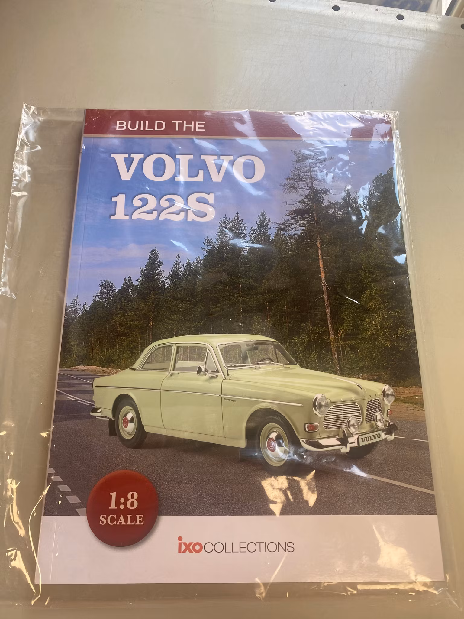 Skala 1/8 Volvo 122S Amazon in metal, w light, etc. fr Ixo Collections - Diamant8