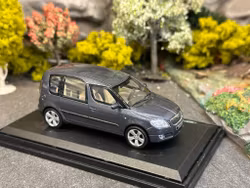 Skala 1/43 Škoda Roomster, Dark grey fr Abrex