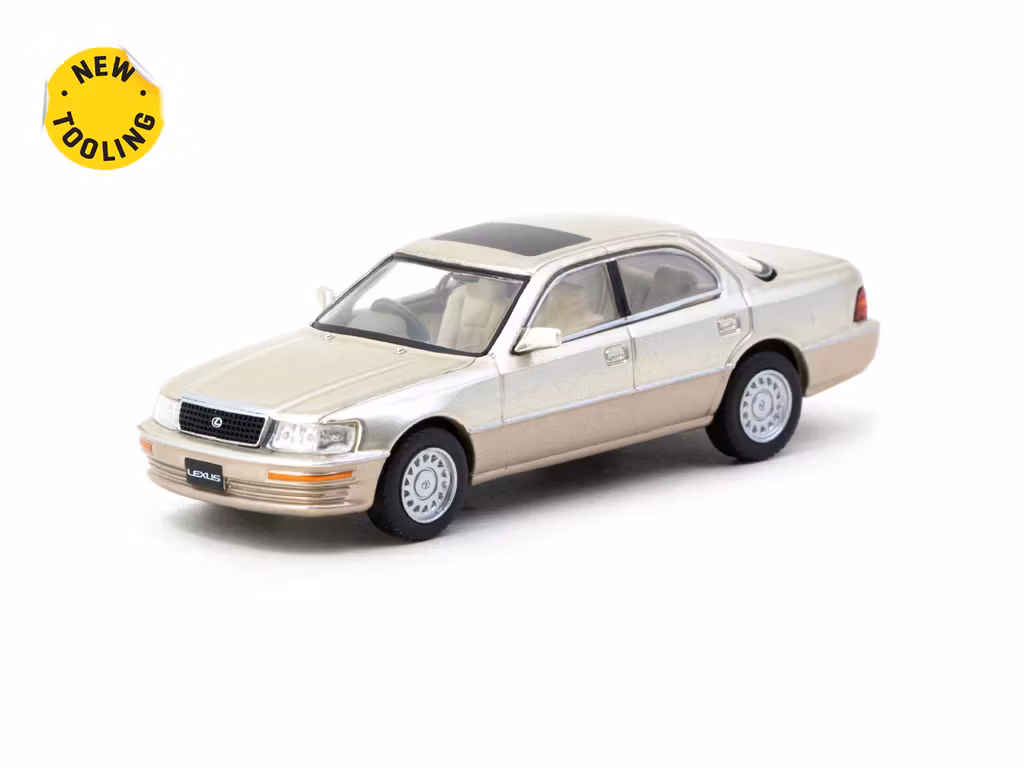 Skala 1/64 Lexus LS400 Champagne Beige Metallic fr TARMAC works
