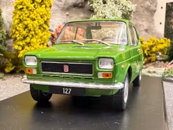 Skala 1/24 Fiat 127 (1971), Green fr WhiteBox