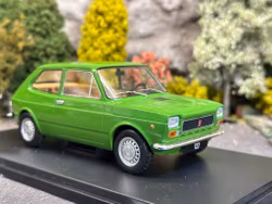 Skala 1/24 Fiat 127 (1971), Green fr WhiteBox