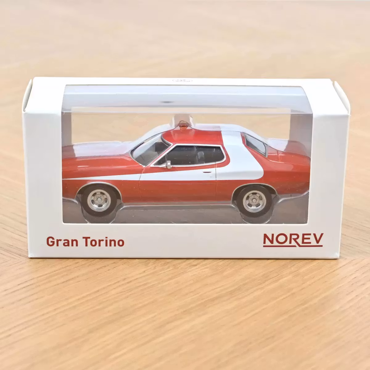 Skala 1/43 Ford Gran Torino 1975 Starsky and Hutch fr NOREV
