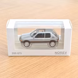 Skala 1/43 Peugeot 205 GTI 1986 Light silver fr NOREV
