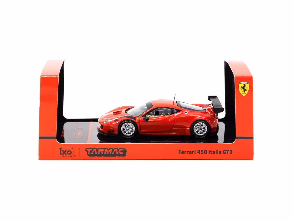Skala 1/64 Ferrari 458 Italia GT3, Red fr Tarmac Works -  ROAD64