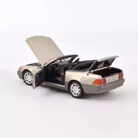 Skala 1/18 Mercedes-Benz 500 SL 1989, Smoke Silver metallic fr Norev