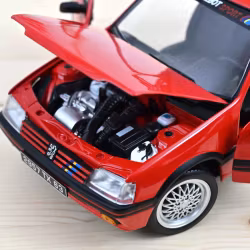 Skala 1/18 Peugeot 205 GTi 1.9 PTS deco 1991 Vallelunga Red fr Norev